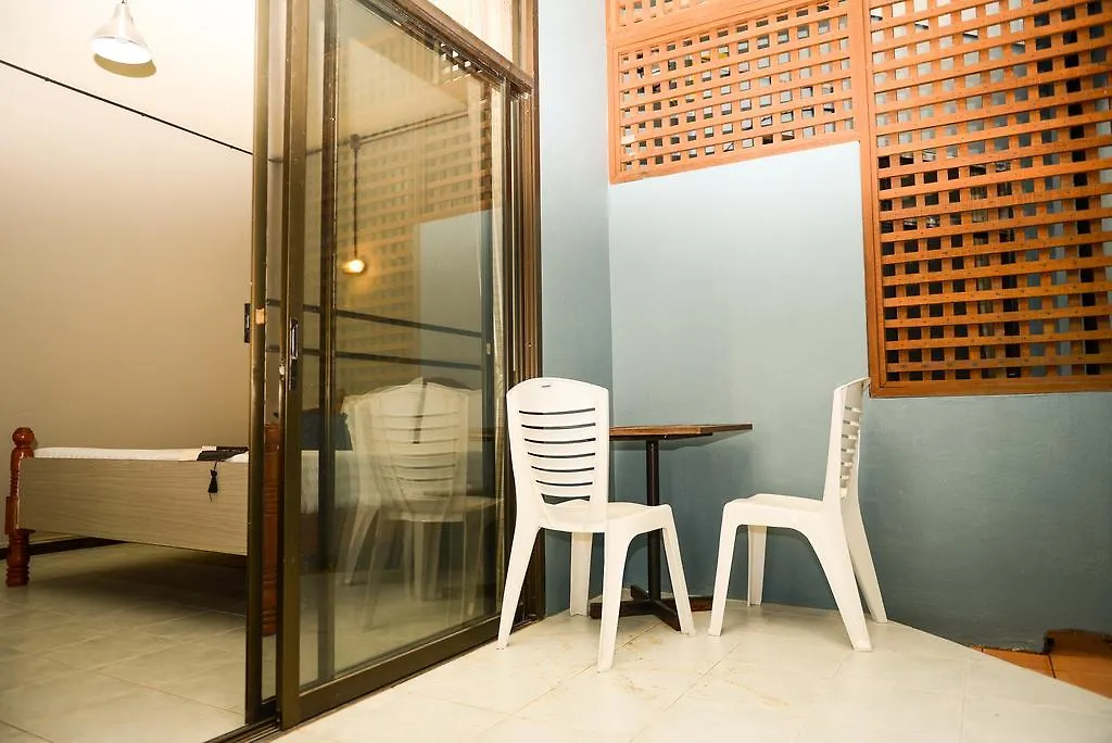 813 Khaolak Hostel Khao Lak